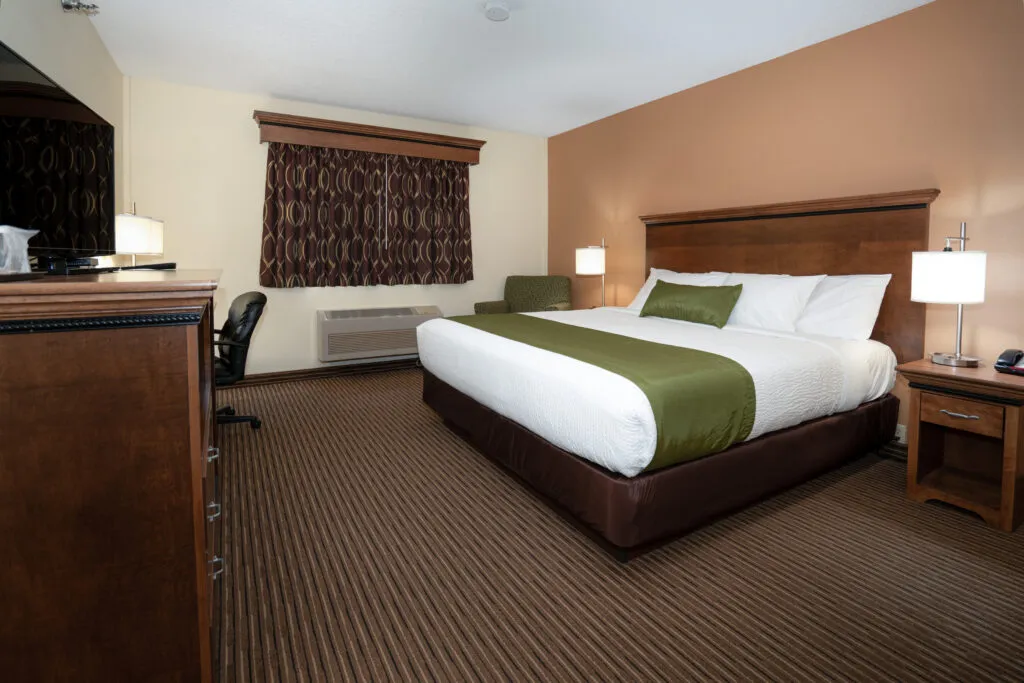 King Size Bed Suite at Country Inn of Two Harbors