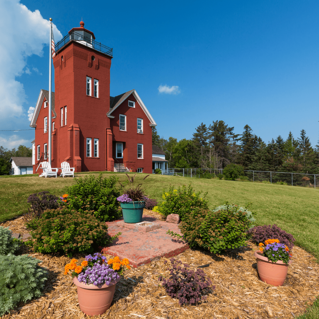 Spring Website images CITH Two Harbors Lighthouse